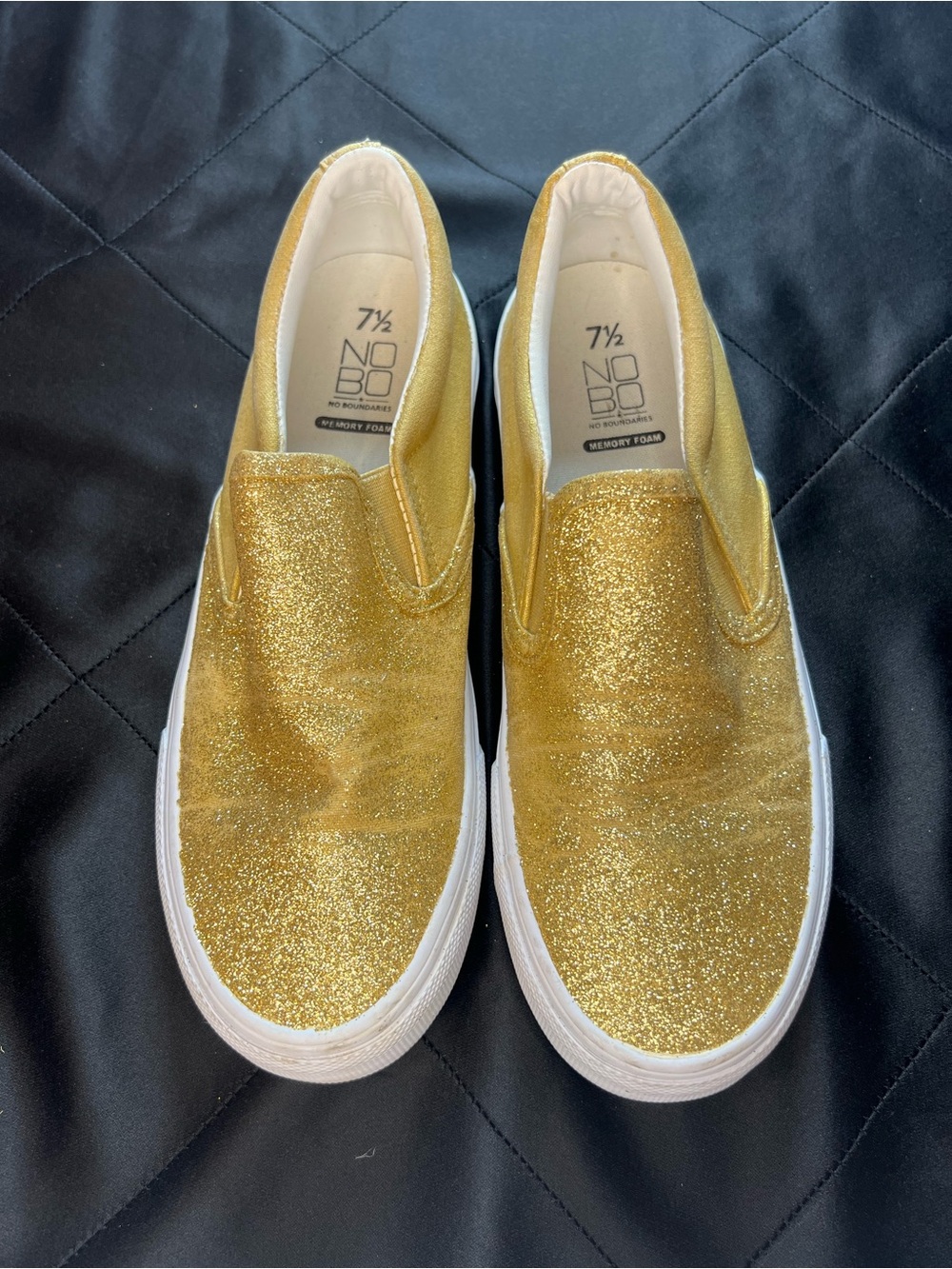 No Boundaries Women Gold Glitter Slip-On Sneakers